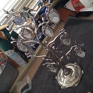 Silvery family photo tree